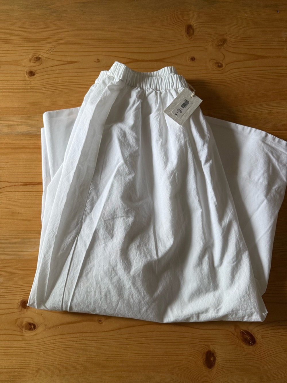 Aritzia Luminary Poplin Skirt - Picture 4 of 7